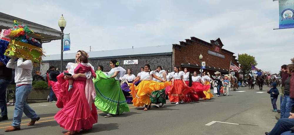 IHS Folkloric Dance Club at the Loyalty Day Parade!